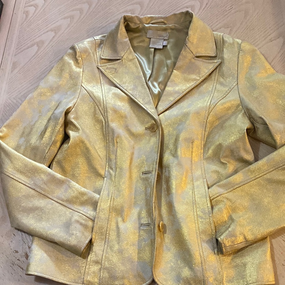 Size 12 lady gold leather washed jacket